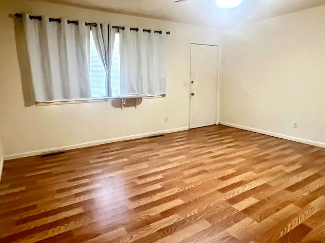 923 Rosemary Street, Aurora, MO 65605