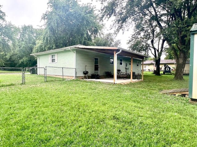 923 Rosemary Street, Aurora, MO 65605