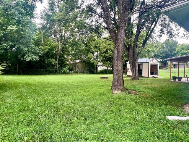 923 Rosemary Street, Aurora, MO 65605