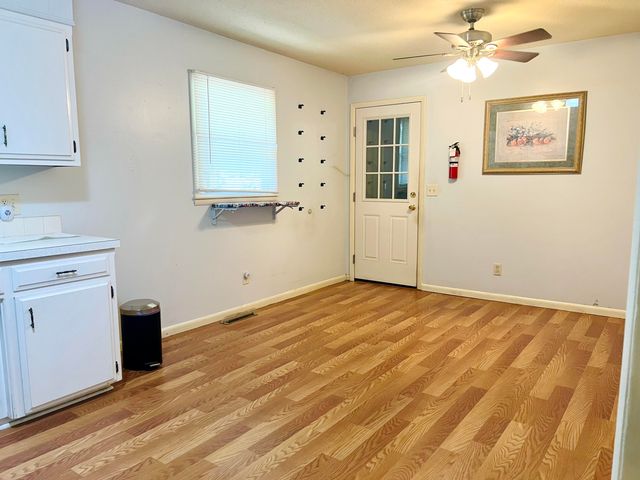 923 Rosemary Street, Aurora, MO 65605