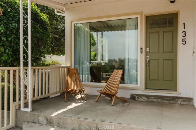 135 Anita Drive, Pasadena, CA 91105