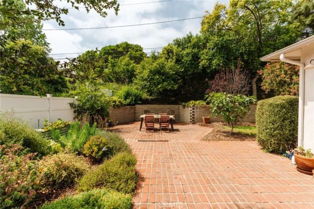 135 Anita Drive, Pasadena, CA 91105