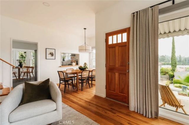 135 Anita Drive, Pasadena, CA 91105