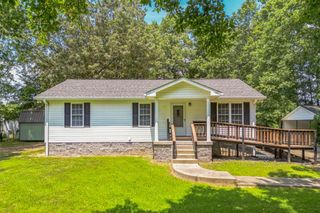 610 Old Stewart Rd, Tennessee Ridge, TN 37178