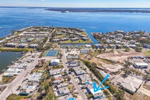 423 62ND STREET, Bradenton Beach, FL 34217
