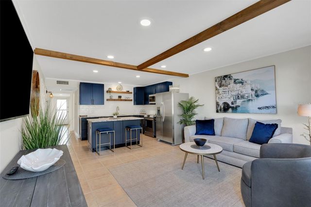 423 62ND STREET, Bradenton Beach, FL 34217