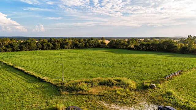 000 West Farm Road 124, Bois D Arc, MO 65612