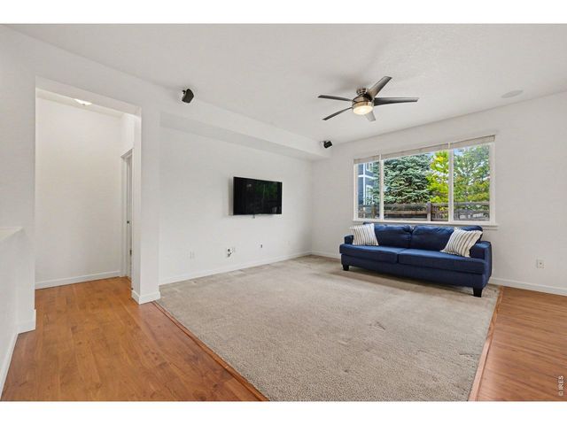 8922 Ellis St, Arvada, CO 80005