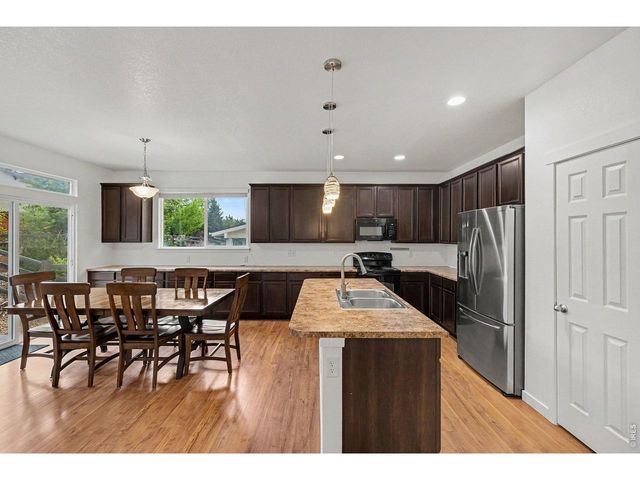 8922 Ellis St, Arvada, CO 80005