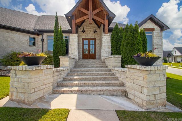 1641 Vista Creek Drive, Sherwood, AR 72120
