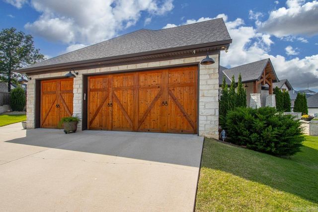1641 Vista Creek Drive, Sherwood, AR 72120
