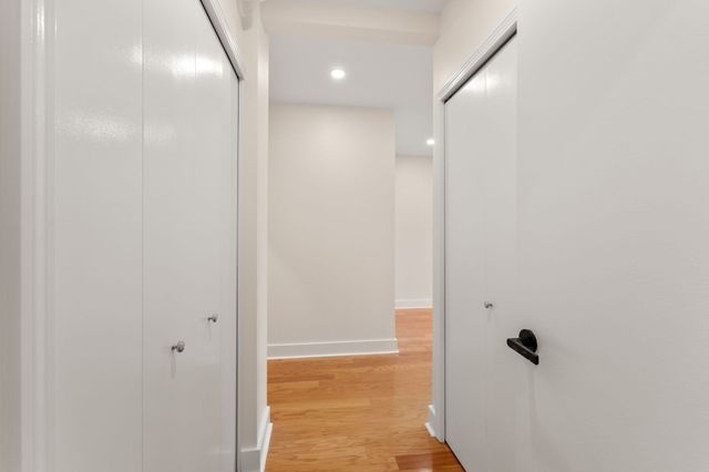 42 8th St 1104, Boston, MA 02129