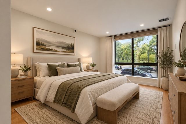 42 8th St 1104, Boston, MA 02129