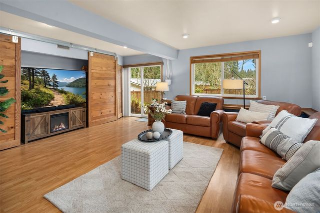 14404 146th Place SE, Renton, WA 98059