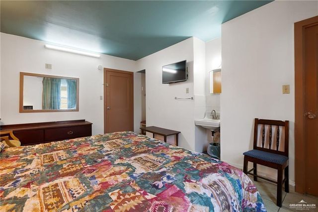 711 E Business 83, Weslaco, TX 78596