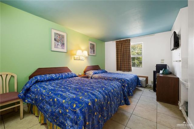 711 E Business 83, Weslaco, TX 78596