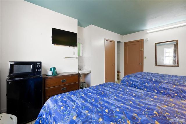 711 E Business 83, Weslaco, TX 78596