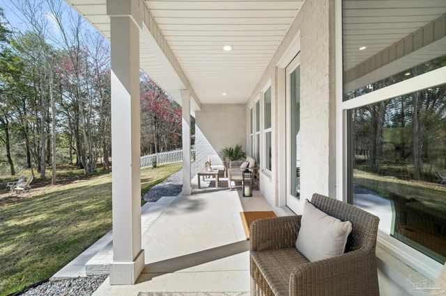 5751 Dunbar Cir, Milton, FL 32583