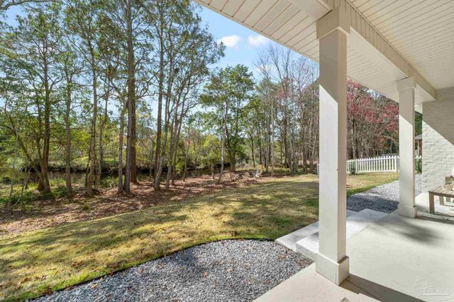 5751 Dunbar Cir, Milton, FL 32583