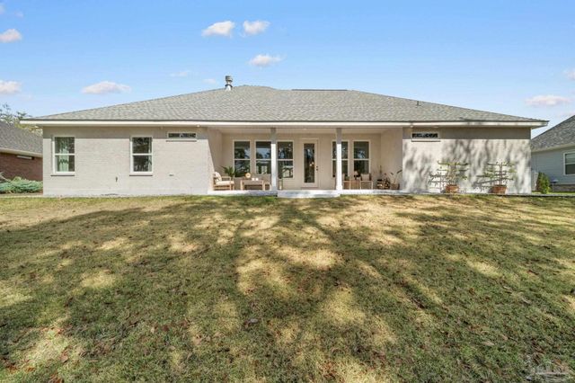 5751 Dunbar Cir, Milton, FL 32583