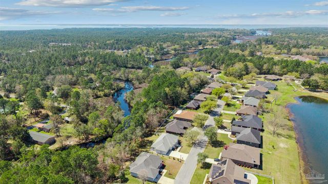 5751 Dunbar Cir, Milton, FL 32583