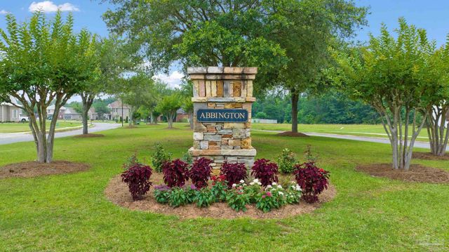 5751 Dunbar Cir, Milton, FL 32583