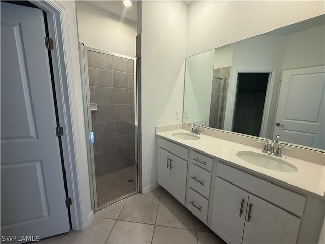 2224 Dragonfruit WAY, Naples, FL 34120