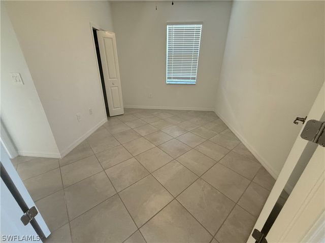 2224 Dragonfruit WAY, Naples, FL 34120