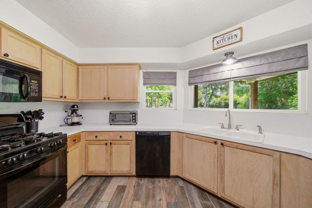 19819 Hampton Wood Drive, Tomball, TX 77377
