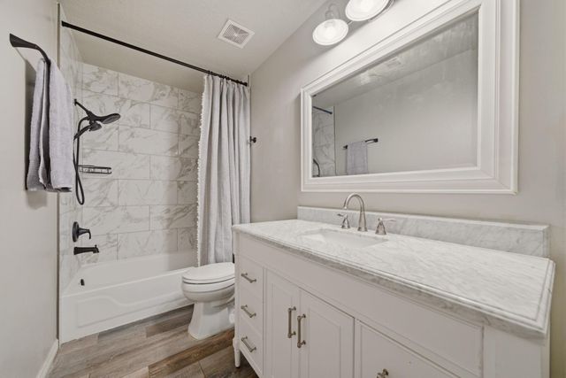 19819 Hampton Wood Drive, Tomball, TX 77377