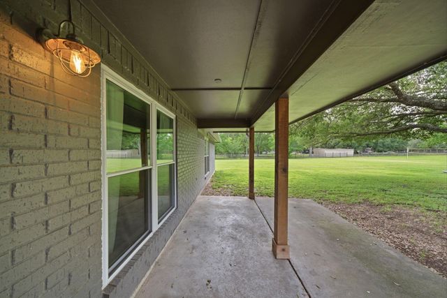 19819 Hampton Wood Drive, Tomball, TX 77377