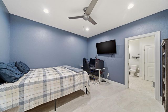 19819 Hampton Wood Drive, Tomball, TX 77377