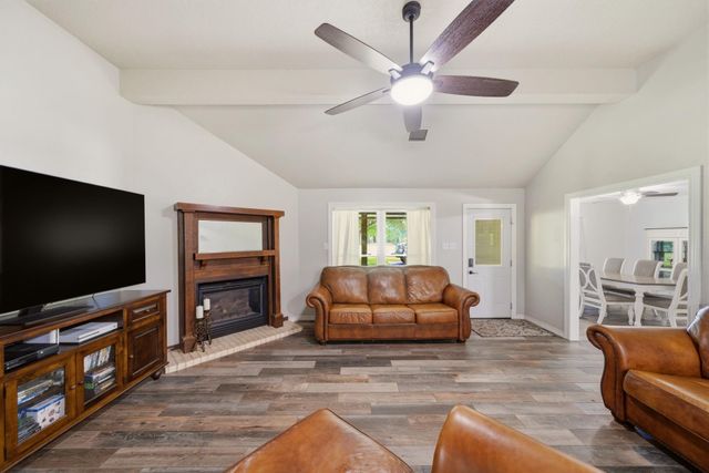 19819 Hampton Wood Drive, Tomball, TX 77377