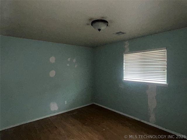 4009 S 90th East Avenue, Tulsa, OK 74145