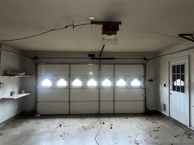 4009 S 90th East Avenue, Tulsa, OK 74145