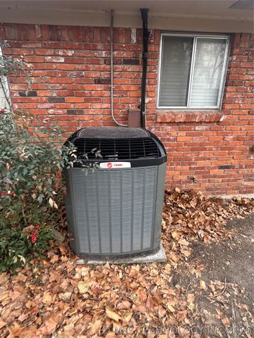 4009 S 90th East Avenue, Tulsa, OK 74145