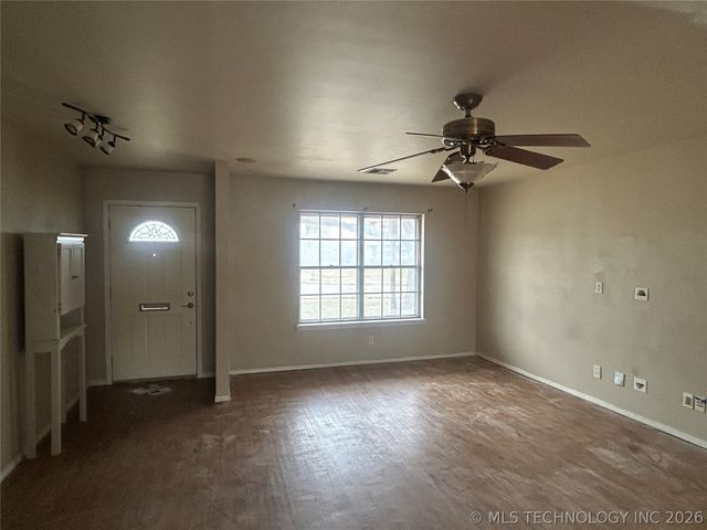 4009 S 90th East Avenue, Tulsa, OK 74145