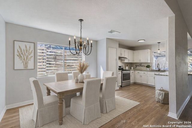 5723 Sky Country, San Antonio, TX 78247