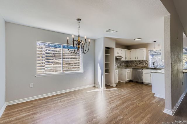 5723 Sky Country, San Antonio, TX 78247