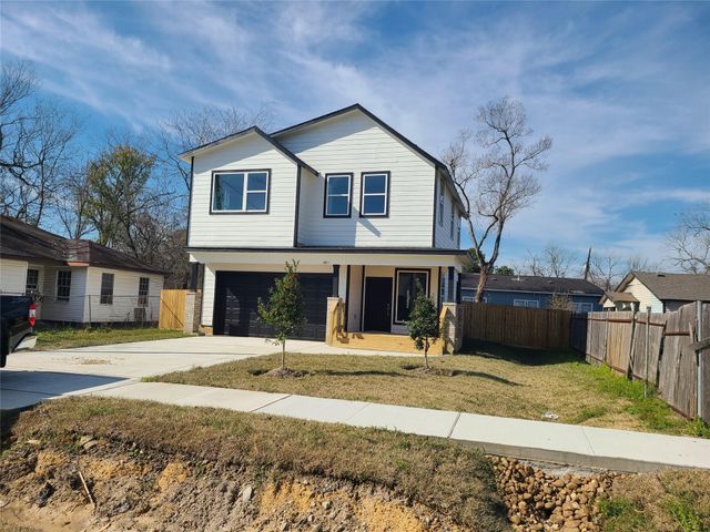 8811 Knox Street, Houston, TX 77088