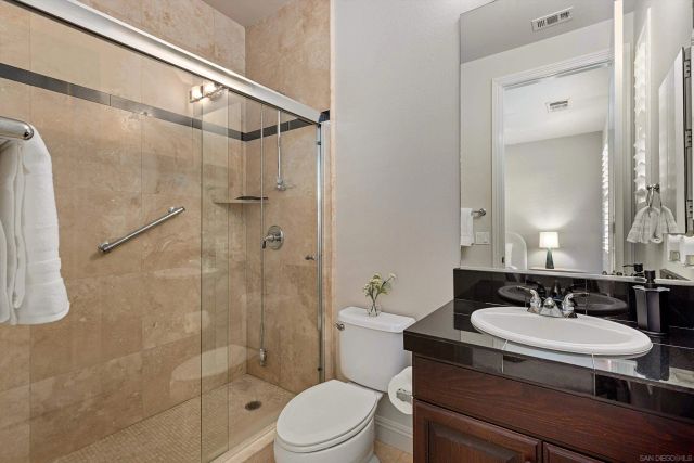 6230 Topiary St, Carlsbad, CA 92009