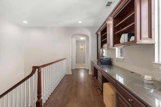 6230 Topiary St, Carlsbad, CA 92009