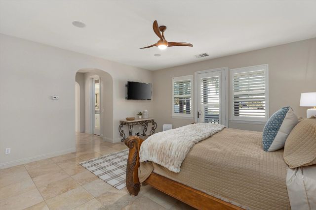 6230 Topiary St, Carlsbad, CA 92009