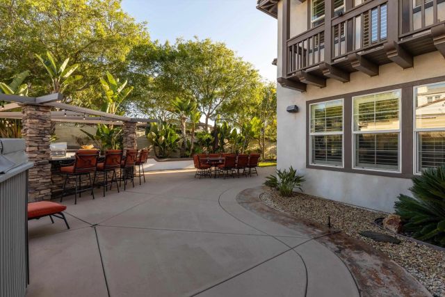 6230 Topiary St, Carlsbad, CA 92009