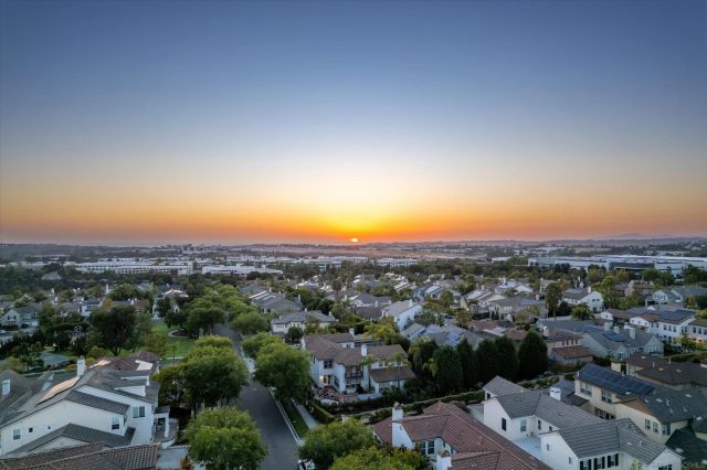 6230 Topiary St, Carlsbad, CA 92009