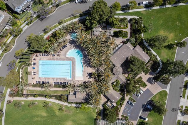 6230 Topiary St, Carlsbad, CA 92009