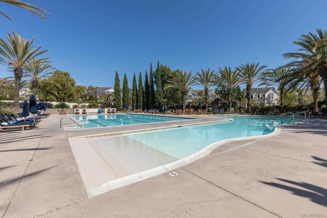 6230 Topiary St, Carlsbad, CA 92009