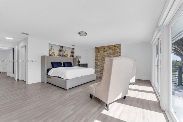 11824 SW 43rd Ct, Davie, FL 33330