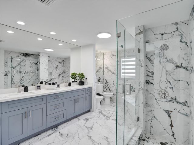 11824 SW 43rd Ct, Davie, FL 33330