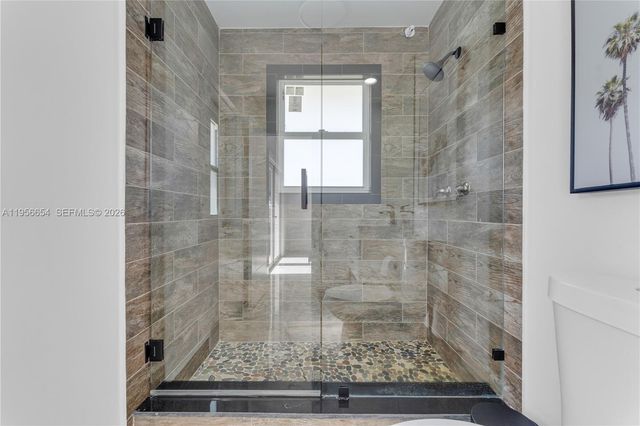 11824 SW 43rd Ct, Davie, FL 33330